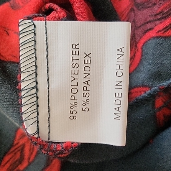 UGUEST Red & Black V-Neck Floral Faux Wrap Tie Dress - Size S - Picture 8 of 8